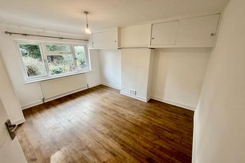5 bedroom semi-detached house to rent, Wentworth Hill, Wembley, HA9