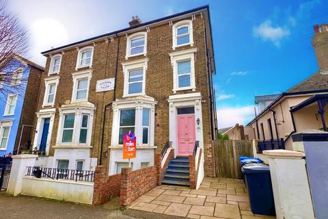 1 bedroom flat to rent, St Mildreds Road, Ramsgate, Kent, CT11