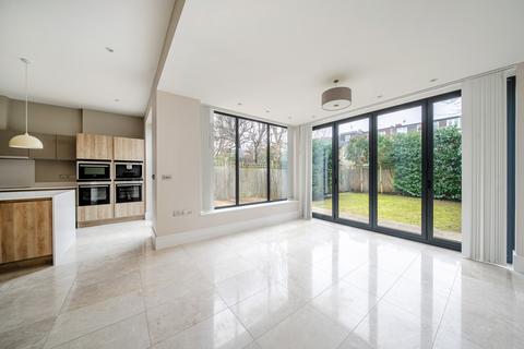 undefined, St. Marks Road, Teddington, TW11