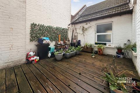 3 bedroom maisonette for sale, Sandgate Road, Folkestone CT20