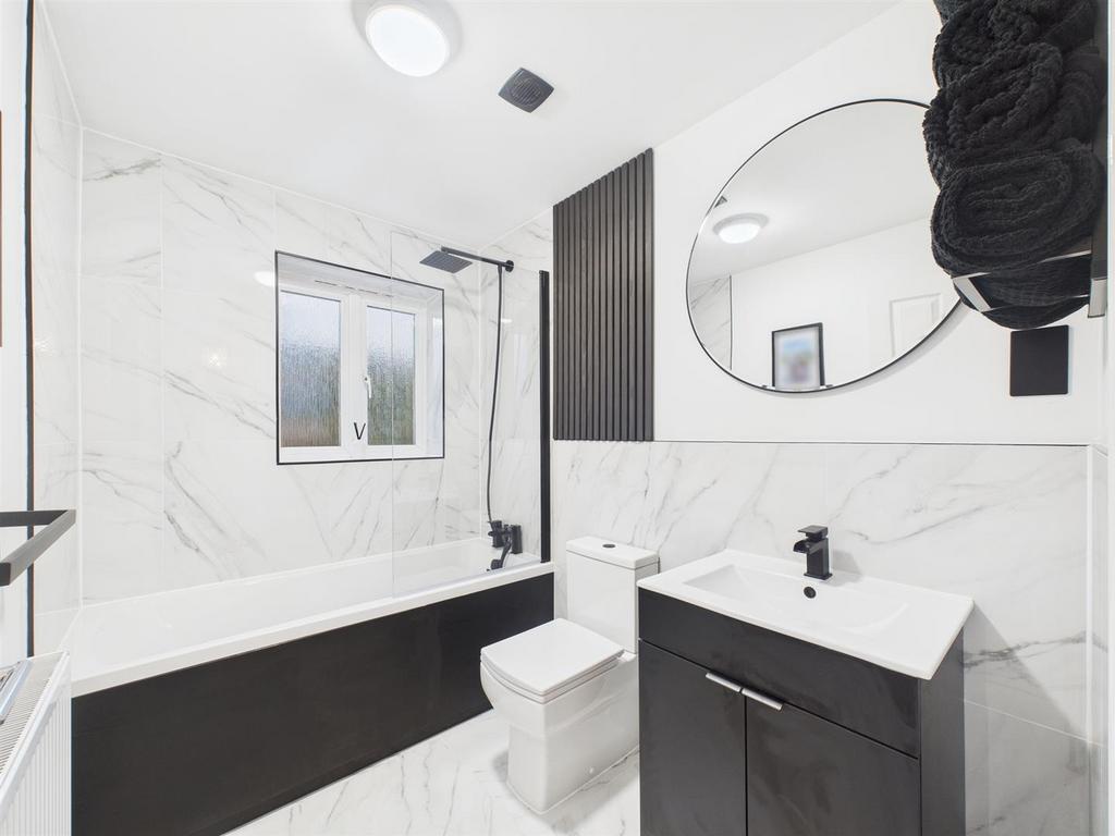 Bath 1.jpg