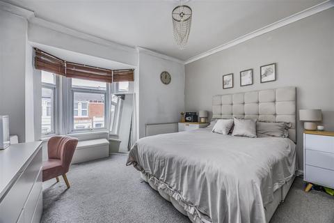 3 bedroom terraced house for sale, Lyndhurst Road, Portsmouth PO2