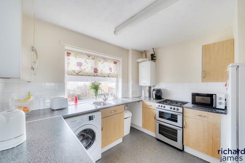 undefined, Swindon SN2