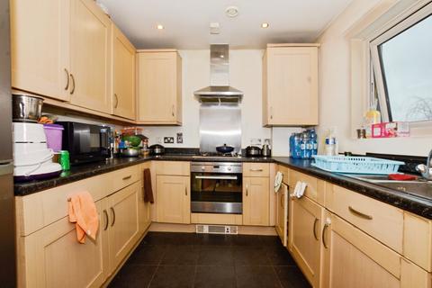 2 bedroom flat for sale, Drinkwater Road, Harrow, HA2