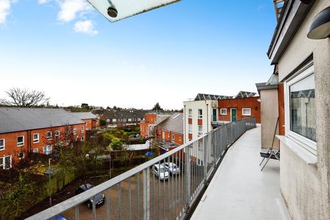 2 bedroom flat for sale, Drinkwater Road, Harrow, HA2