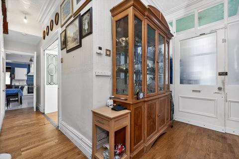 4 bedroom semi-detached house for sale, Northenden Road, Sale, M33
