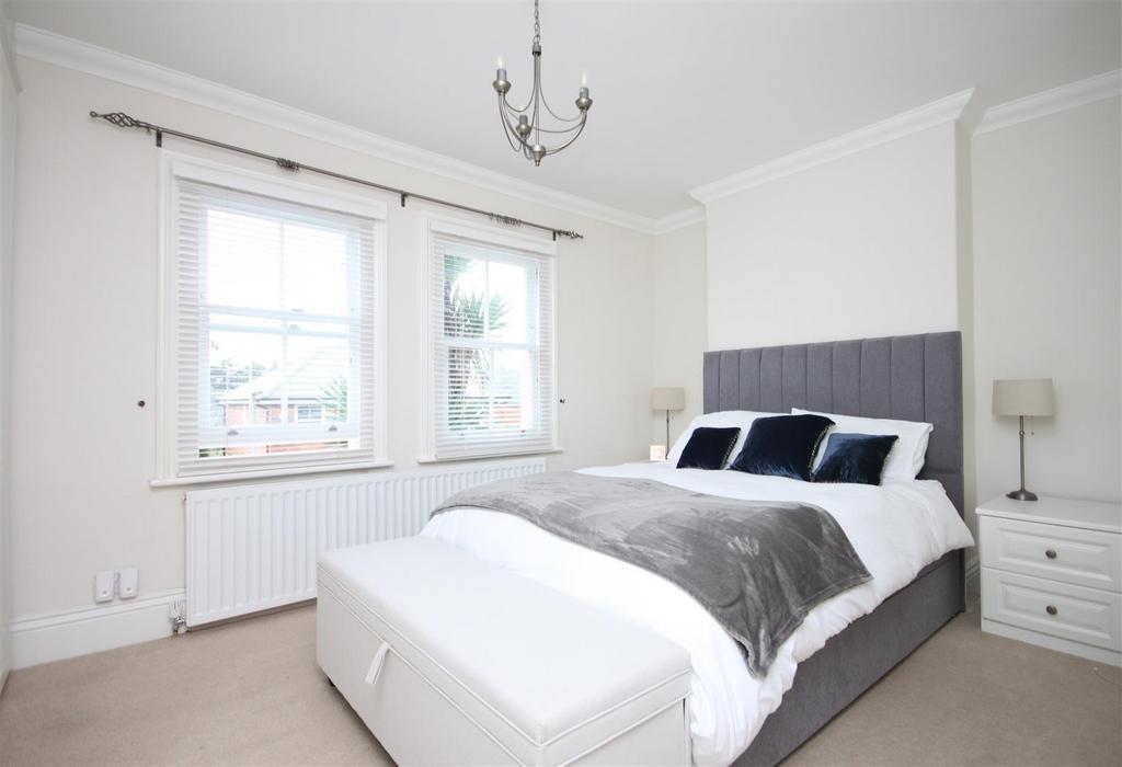 Bedroom 1.JPG