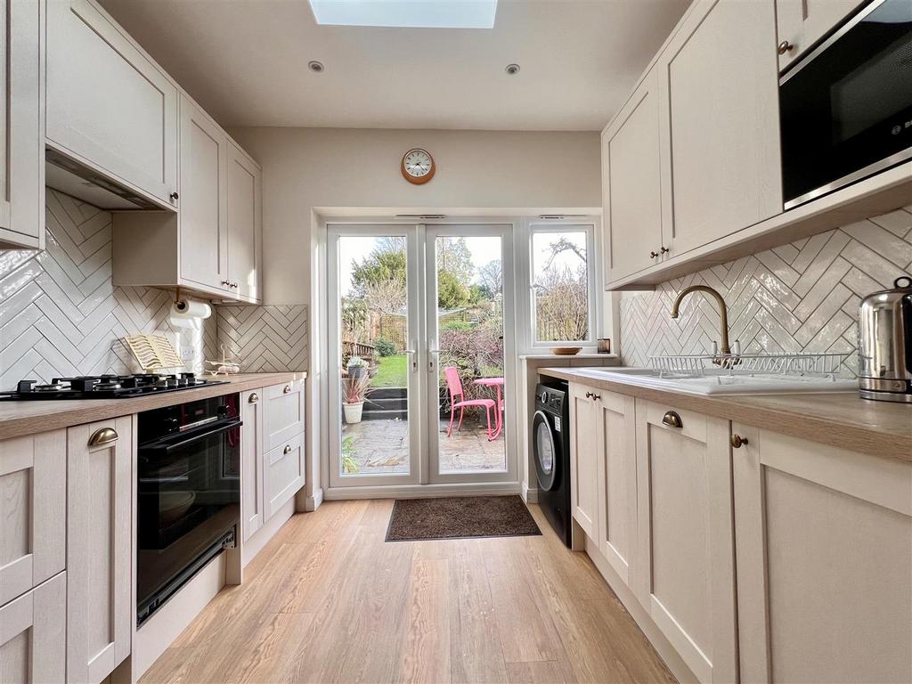 Kitchen End view.jpeg