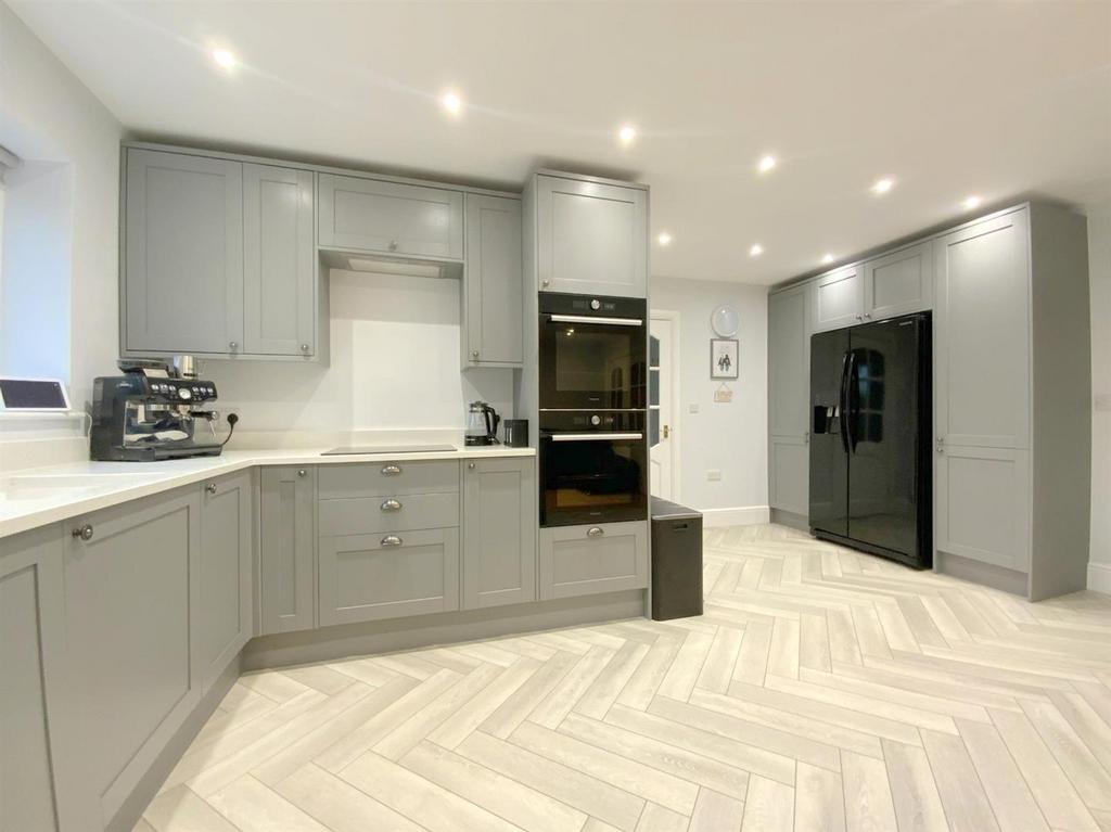 Resized IMG 8803..jpg