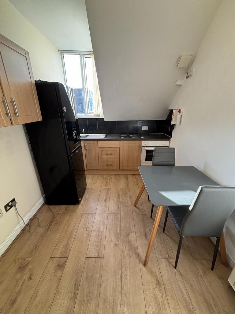 Living / Kitchen