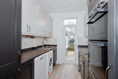 5 bedroom semi-detached house for sale, Reigate Road, Worthing, BN11