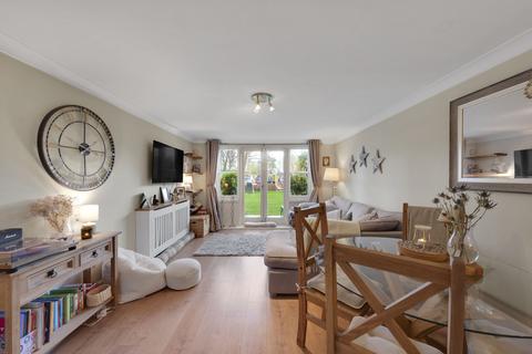 undefined, Bridge Road, Chertsey, KT16