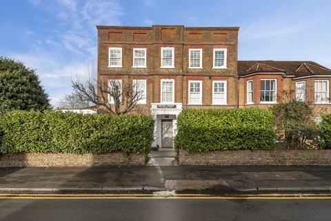 undefined, Bridge Road, Chertsey, KT16