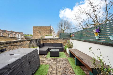 1 bedroom apartment for sale, Seven Sisters Road, London, N7
