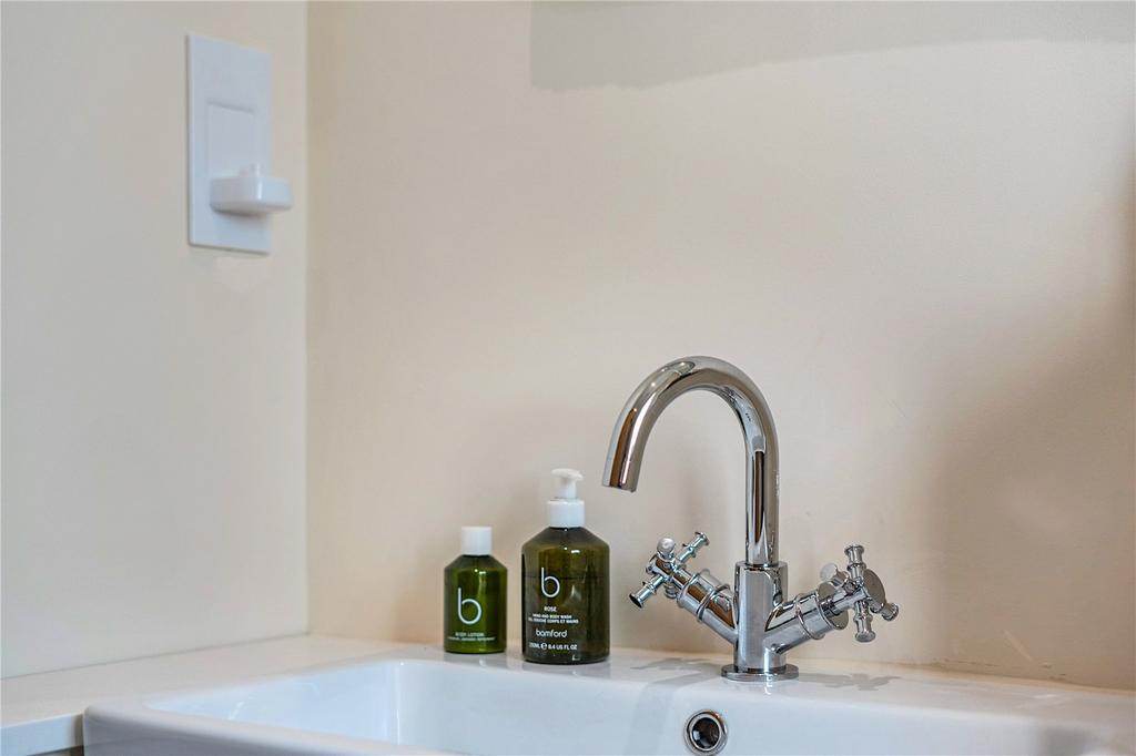 Bathroom Spec