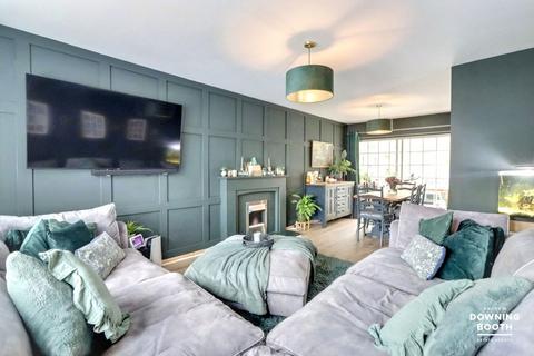 4 bedroom detached house for sale, Barns Close, Walsall WS9