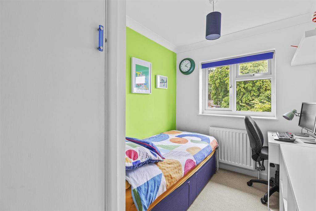98 Cedar Avenue, HP15 7 EF-3.jpg