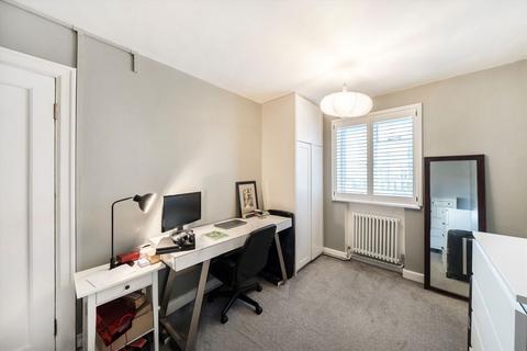 2 bedroom flat for sale, Streatham High Road, London SW16