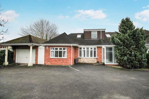 6 bedroom detached bungalow for sale, Tyninghame Avenue, Wolverhampton WV6