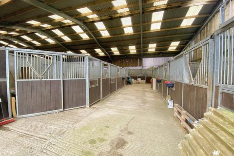 5 bedroom property with land for sale, Tavernspite, Whitland