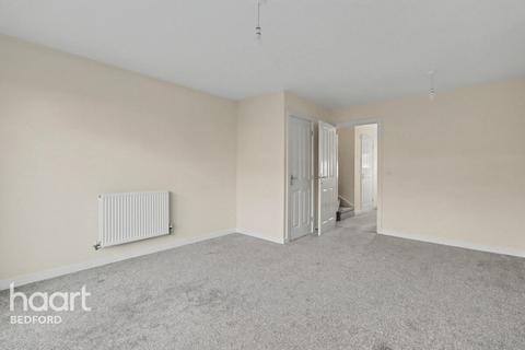 undefined, Sherwood Close, BEDFORD