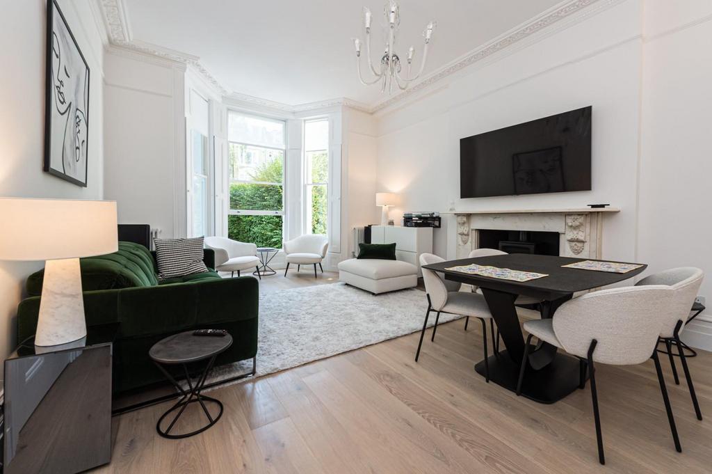 Living room, fireplace