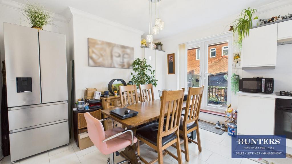 Kitchen/Dining Room