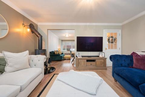 undefined, Fowler Crescent, Maddiston, FK2