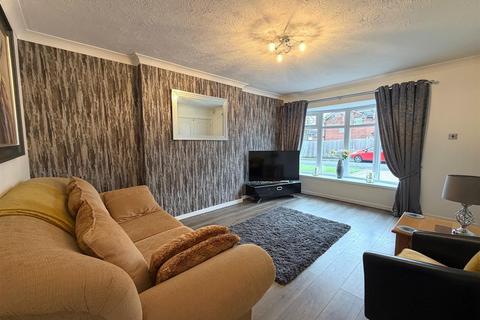 3 bedroom semi-detached house for sale, Stanley Close, Westhoughton, Bolton