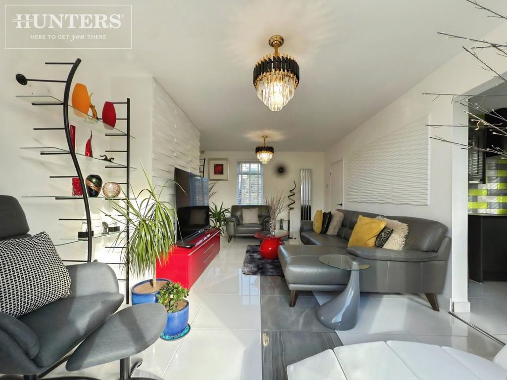 Pbox-living room-335883.jpeg