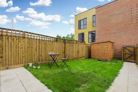 3 bedroom terraced house for sale, Pipit Drive, Putney SW15