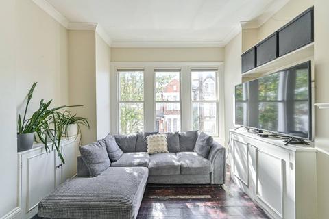 2 bedroom flat to rent, Hemberton Road, Clapham North, London, SW9