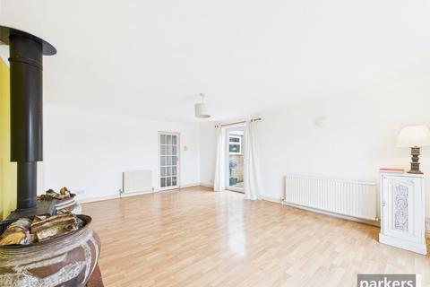 4 bedroom bungalow for sale, Abingdon Drive, Reading RG4