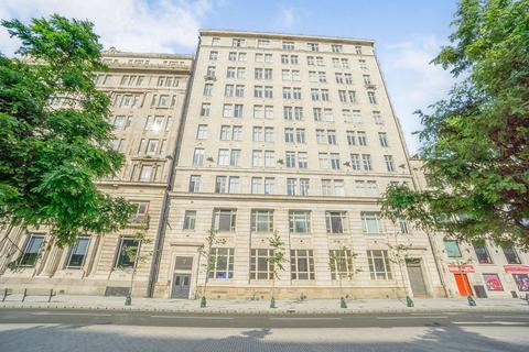 undefined, The Strand, Merseyside L2