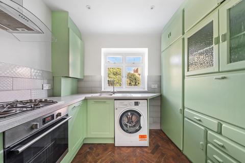 2 bedroom apartment for sale, Fernhill Court, London, E17