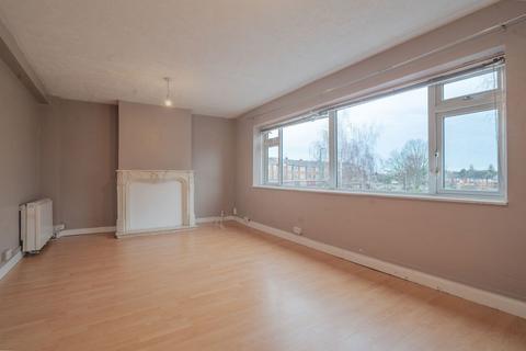 3 bedroom duplex for sale, Hobs Moat Road, Solihull B92