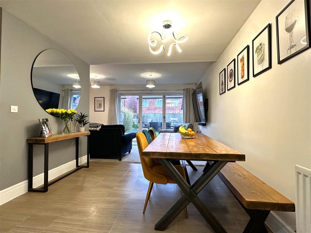 Dining Space 976