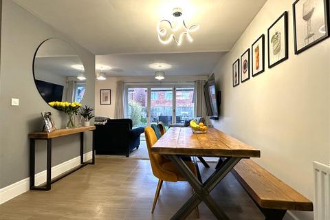 4 bedroom townhouse for sale, Marleston Lane, Middlebeck, Newark