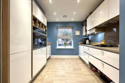 4 bedroom townhouse for sale, Marleston Lane, Middlebeck, Newark