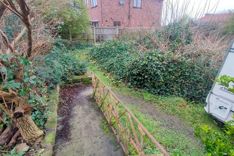 undefined, New Road, Wrexham LL11