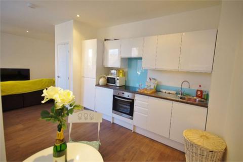 1 bedroom flat to rent, Chiltern House, WD18, Watford, WD18