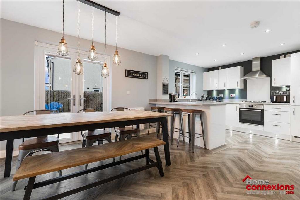 Breakfasting Kitchen