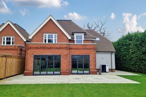 undefined, Bennett Way, West Clandon, Surrey, GU4 7TN