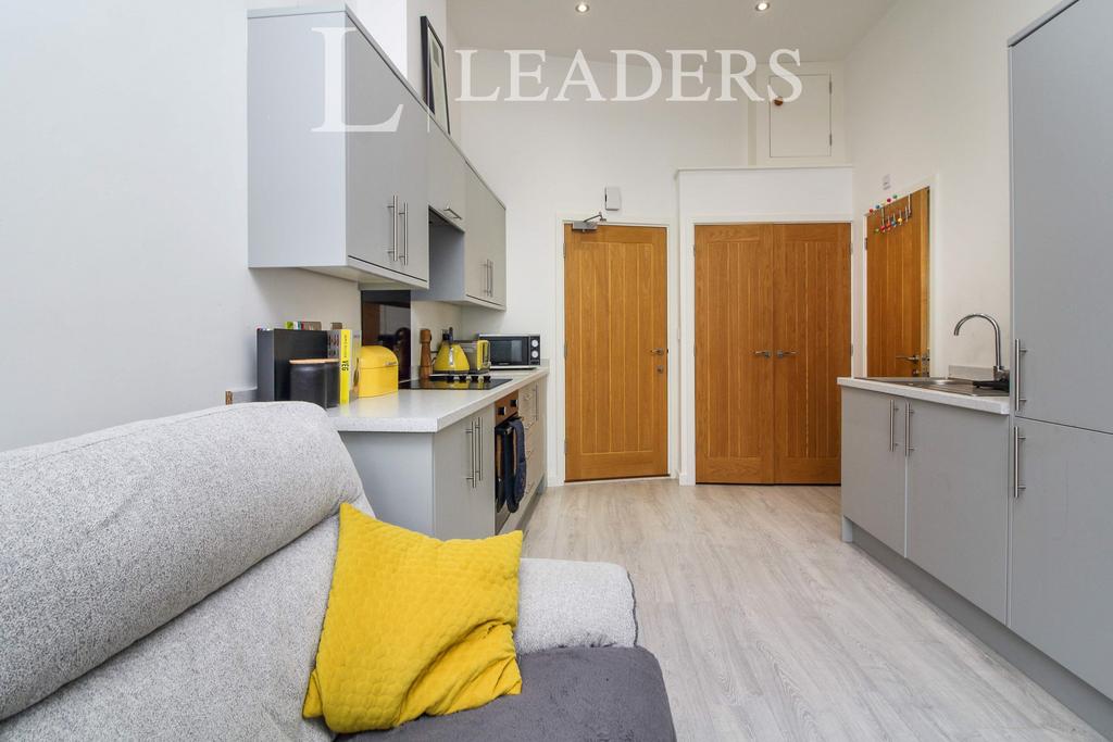Kitchen/Lounge