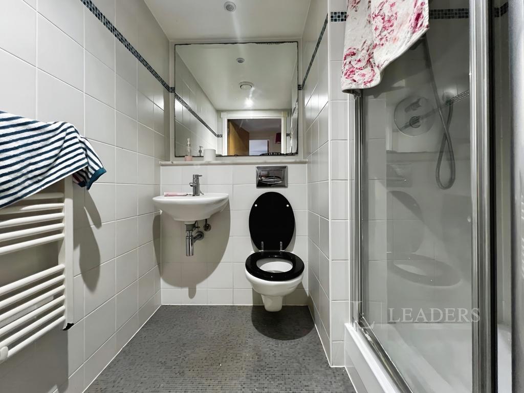 Ensuite