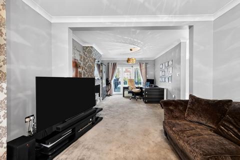 3 bedroom end of terrace house for sale, Hortus Road, London, E4