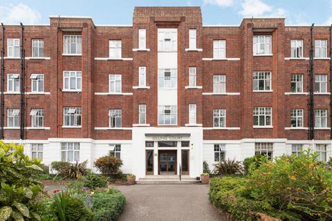 Studio to rent, Belsize Grove, London, NW3