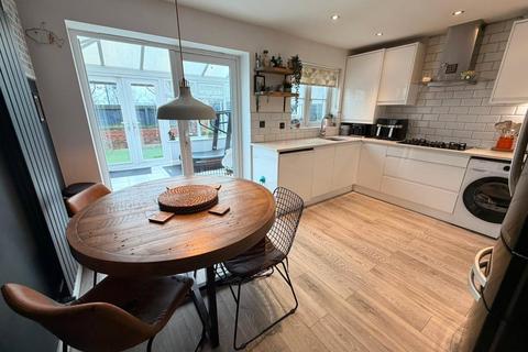 3 bedroom semi-detached house for sale, Lowerbrook Close, Horwich, Bolton, Greater Manchester, BL6