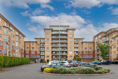 2 bedroom flat to rent, Glebelands Close, North Finchley
