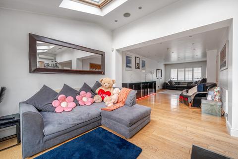 undefined, Woolhampton Way, Chigwell, Essex